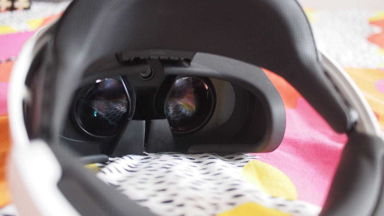 Линзы и каучуковая прокладка в PS VR