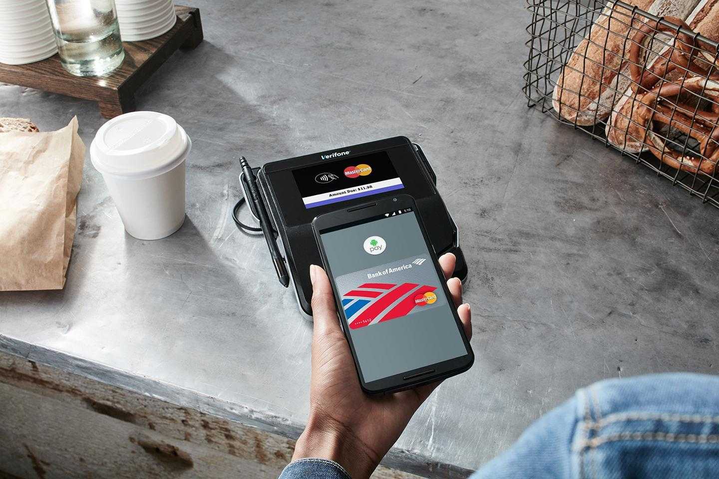 Google запустила Android Pay в России. Наконец-то (BankofAmerica COFFEE SHOP)