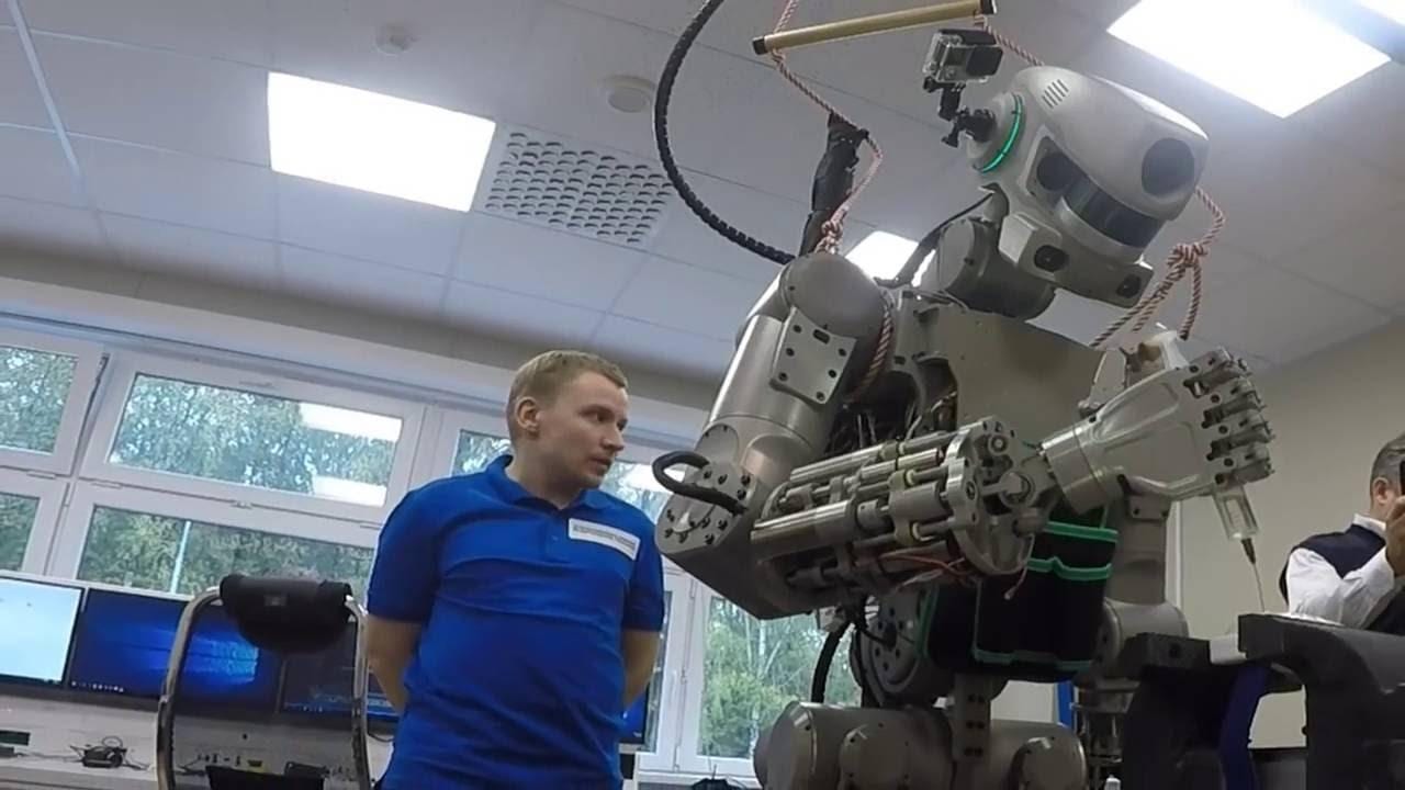 5 особенностей разработки российского робота Фёдора (maxresdefault 1)