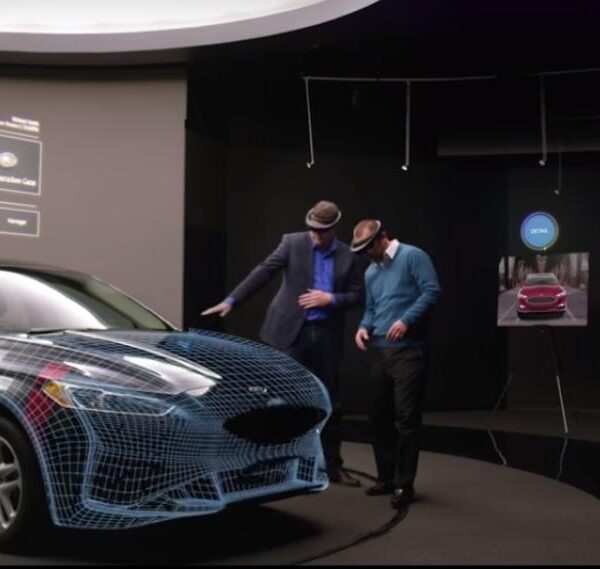 В Ford пользуются Microsoft HoloLens (ford gololenz)