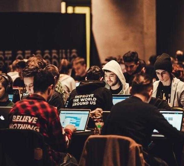 "ВКонтакте" подвела итоги ежегодного хакатона VK Hackathon (5k06a5nirv8)