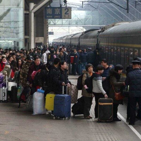 В 2018 году Китай запретил проезд в транспорте миллионам людей с плохим социальным рейтингом (8p kitai 121 d 850)