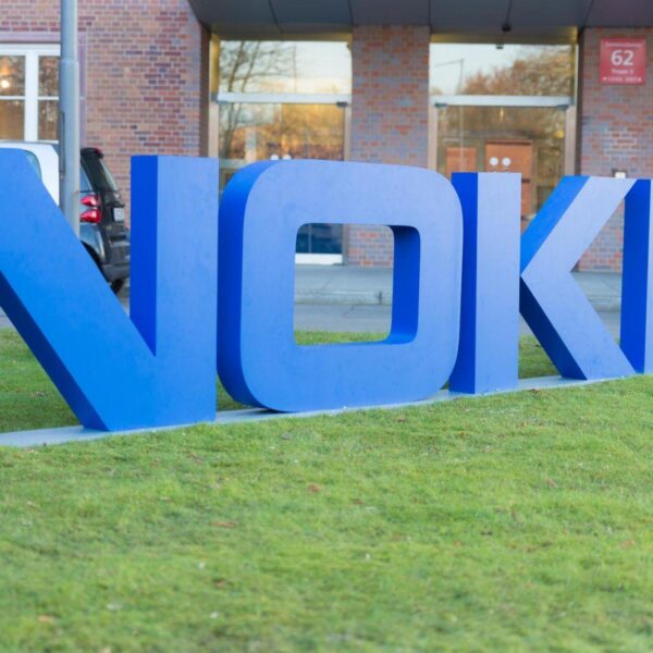 Новый безрамочный смартфон от Nokia получит поддержку 5G и флагманский процессор (img 7524)