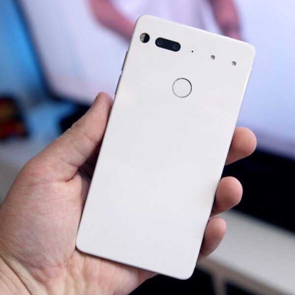 Создатель Android закрывает компанию Essential Phone (essential phone white 01)