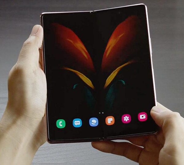 В 2021 году Samsung выпустит Z Fold FE, но не выпустит новую серию Galaxy Note (01 1)
