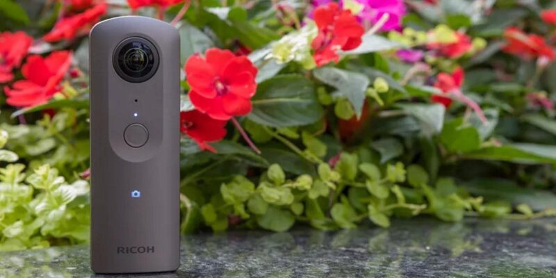 Ricoh Theta V 1