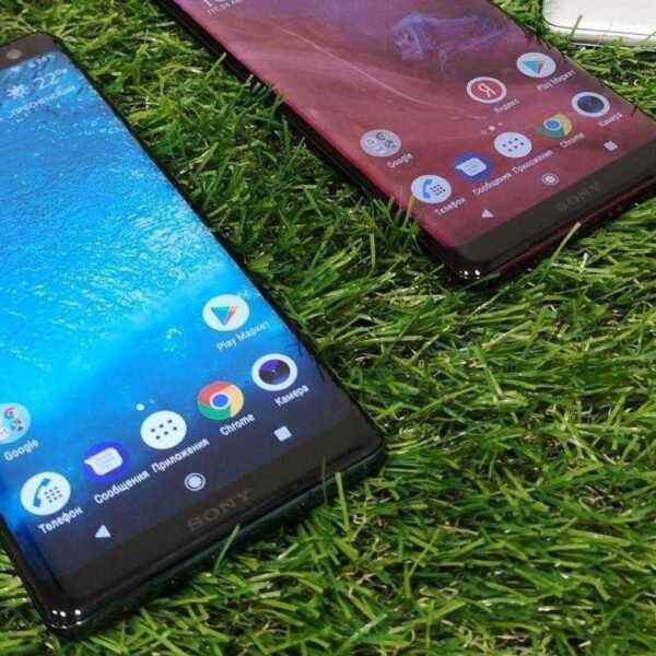 Смартфон Sony Xperia XZ3