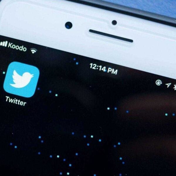 Twitter переместит прямые трансляции наверх ленты (twitter mobile app 1 1)