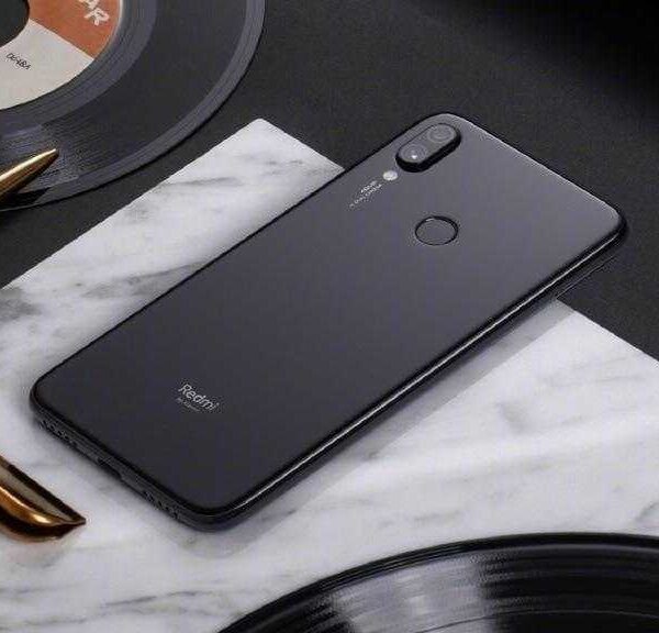 Redmi Note 7 использовали в качестве разделочной доски (Bez nazvanija 13)