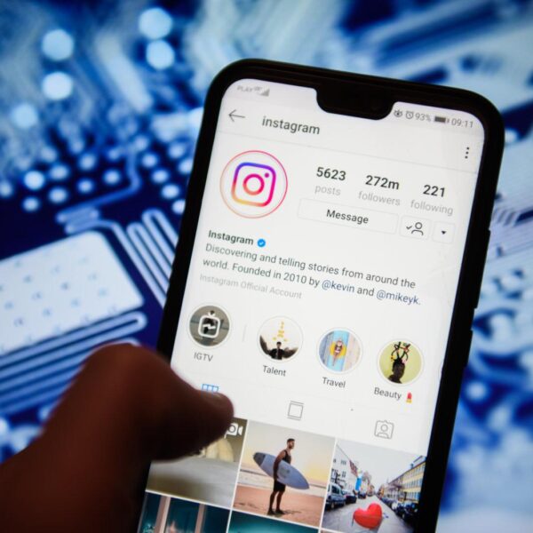 Instagram тестирует простой способ восстановления взломанных аккаунтов (dims 1 1)