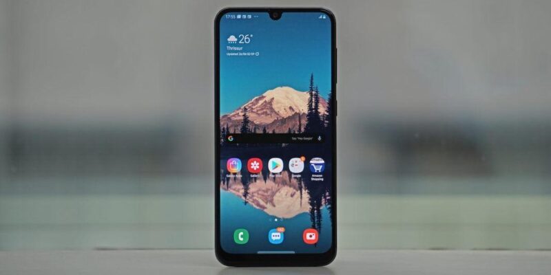 Samsung обновил смартфон Galaxy A30s (samsung galaxy a30 header 1068x561 1)