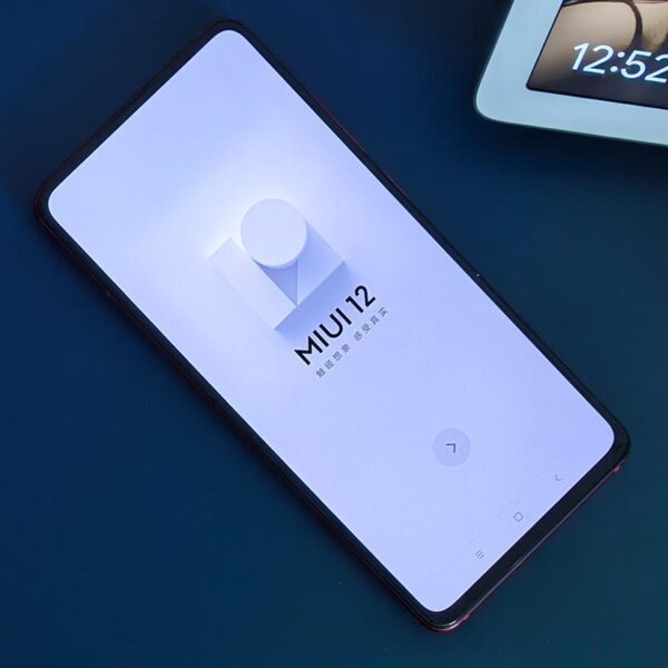 Xiaomi работает над режимом чтения в MIUI 12 (miui 12 featured large)