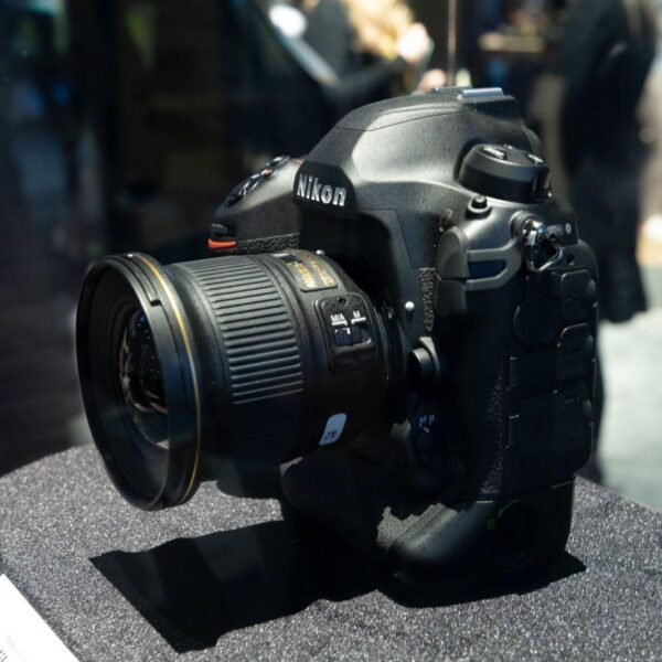 nikon-at-the-2020-ces-show-in-las-vegas-6-1-2