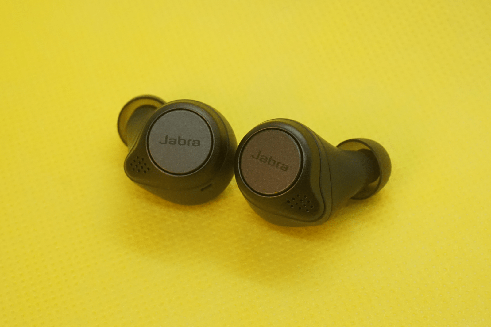 Обзор Jabra Elite active 75t: король умер, да здравствует король (dsc01366)