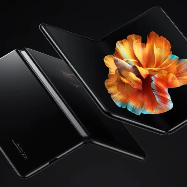 Xiaomi: утечки прототипа складного смартфона (Xiaomi Mi MIX Fold Featured A)