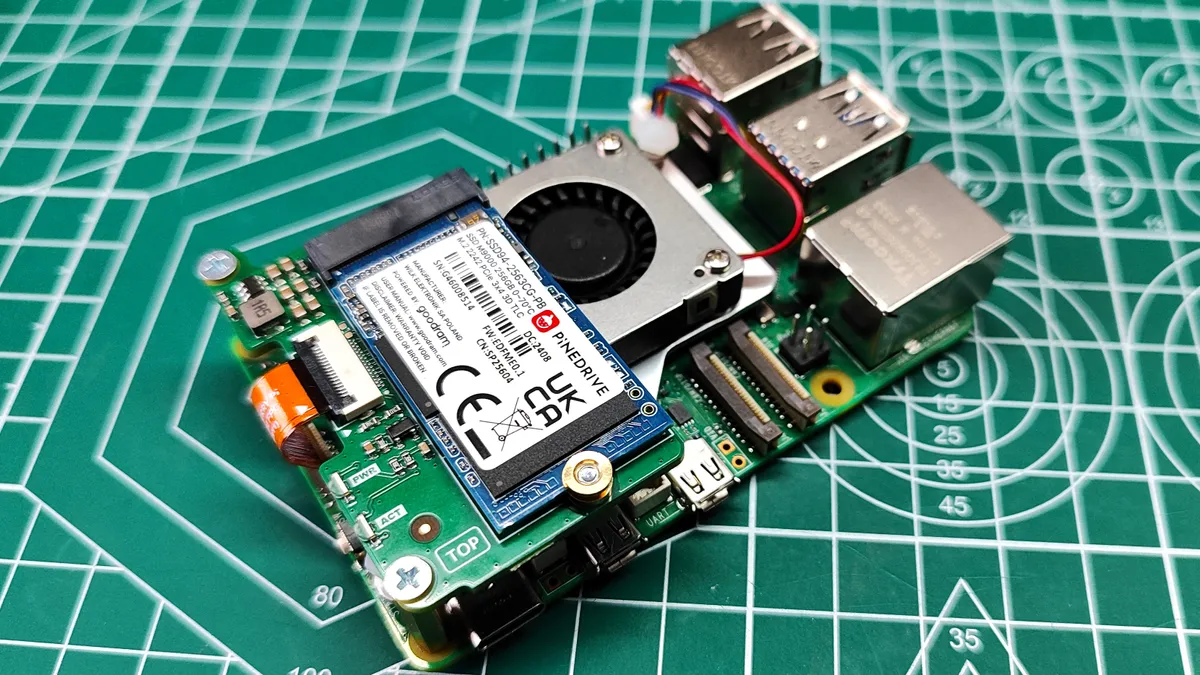 Raspberry Pi анонсировала фирменные NVMe SSD и комплект для установки (zz56qndy7bvzvimjpj4uum 1200 80.jpg)