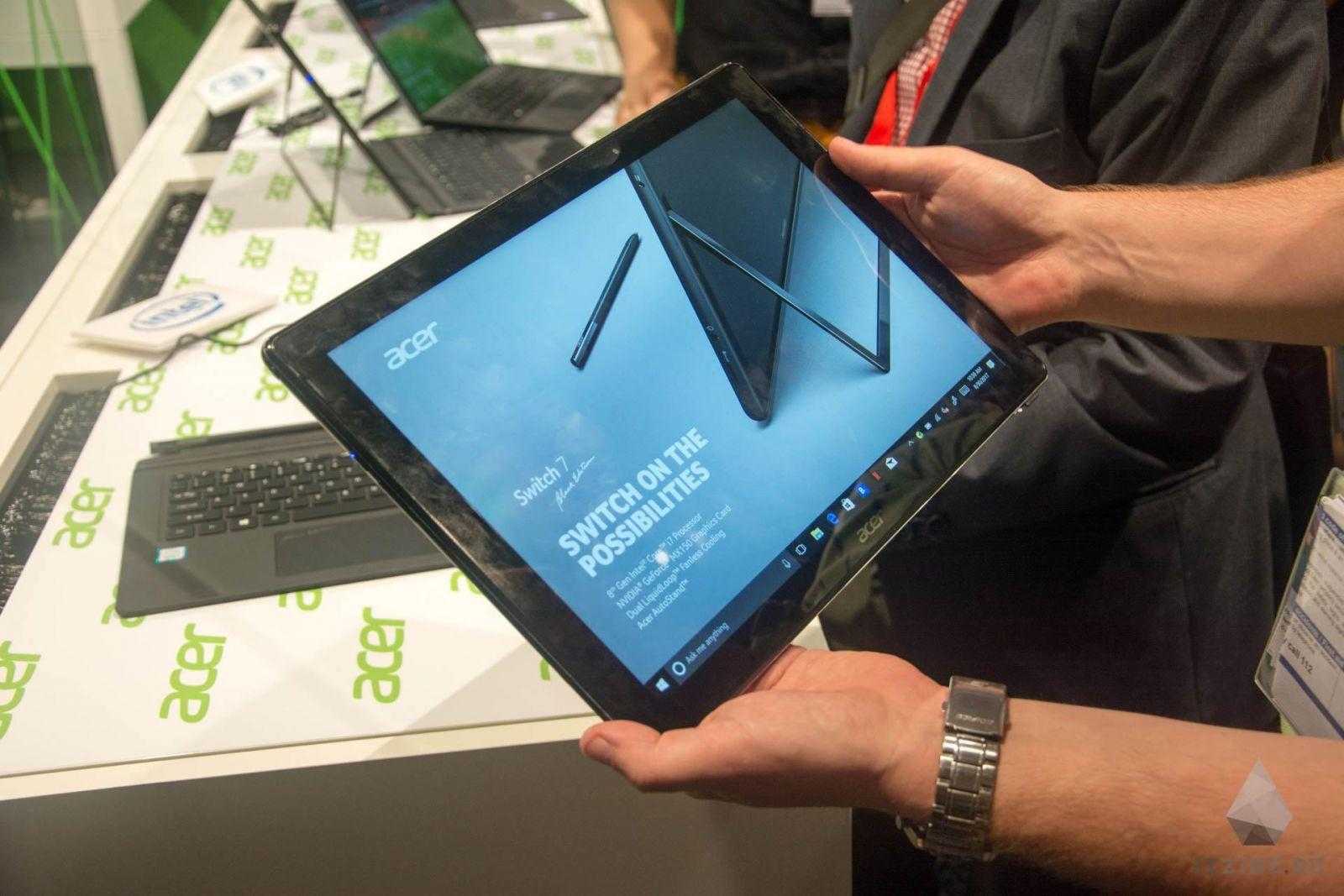 Acer Switch 7 в виде планшета Acer Switch 7 в виде планшета