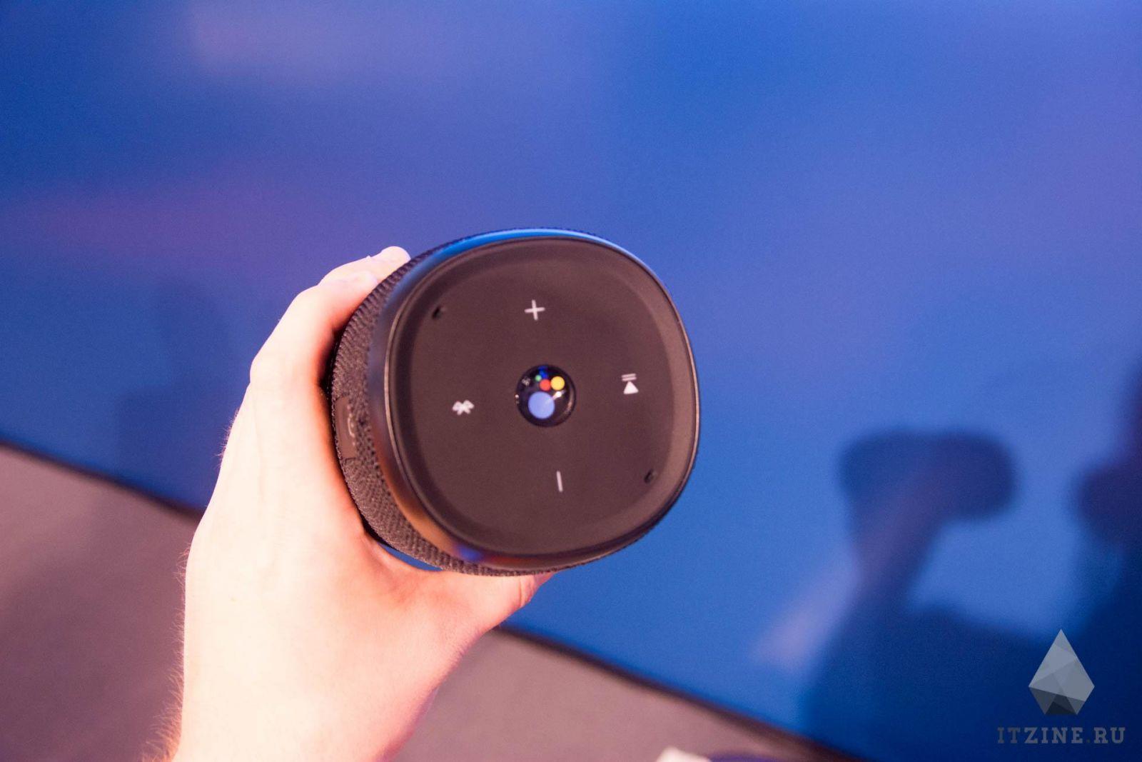 Ассистент JBL Link Ассистент JBL Link