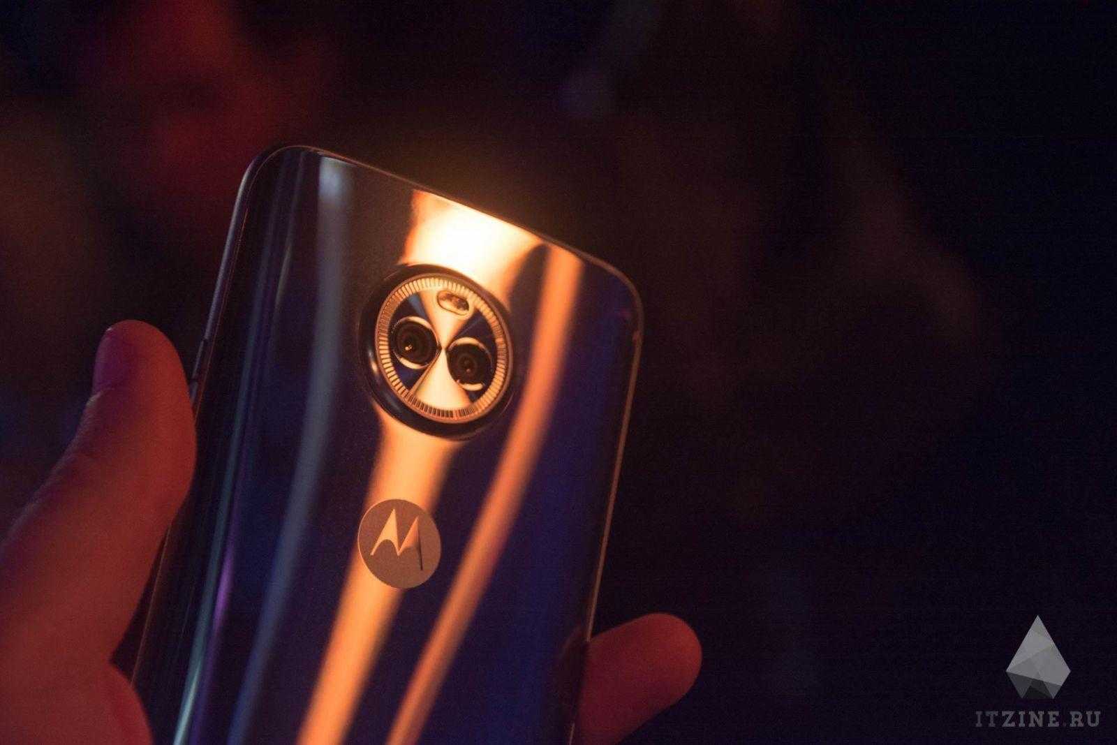 Задняя панель Moto X4 Задняя панель Moto X4