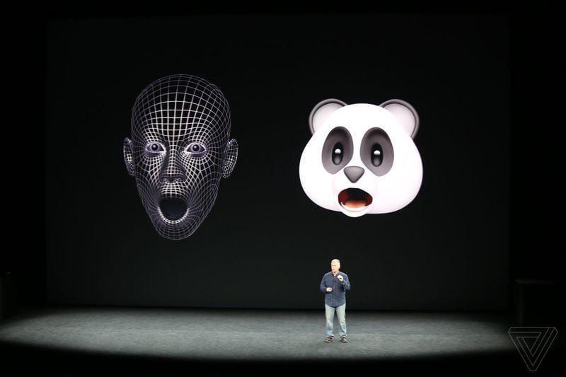 Мир не будет прежним. Apple представила iPhone X Мир не будет прежним. Apple представила iPhone X