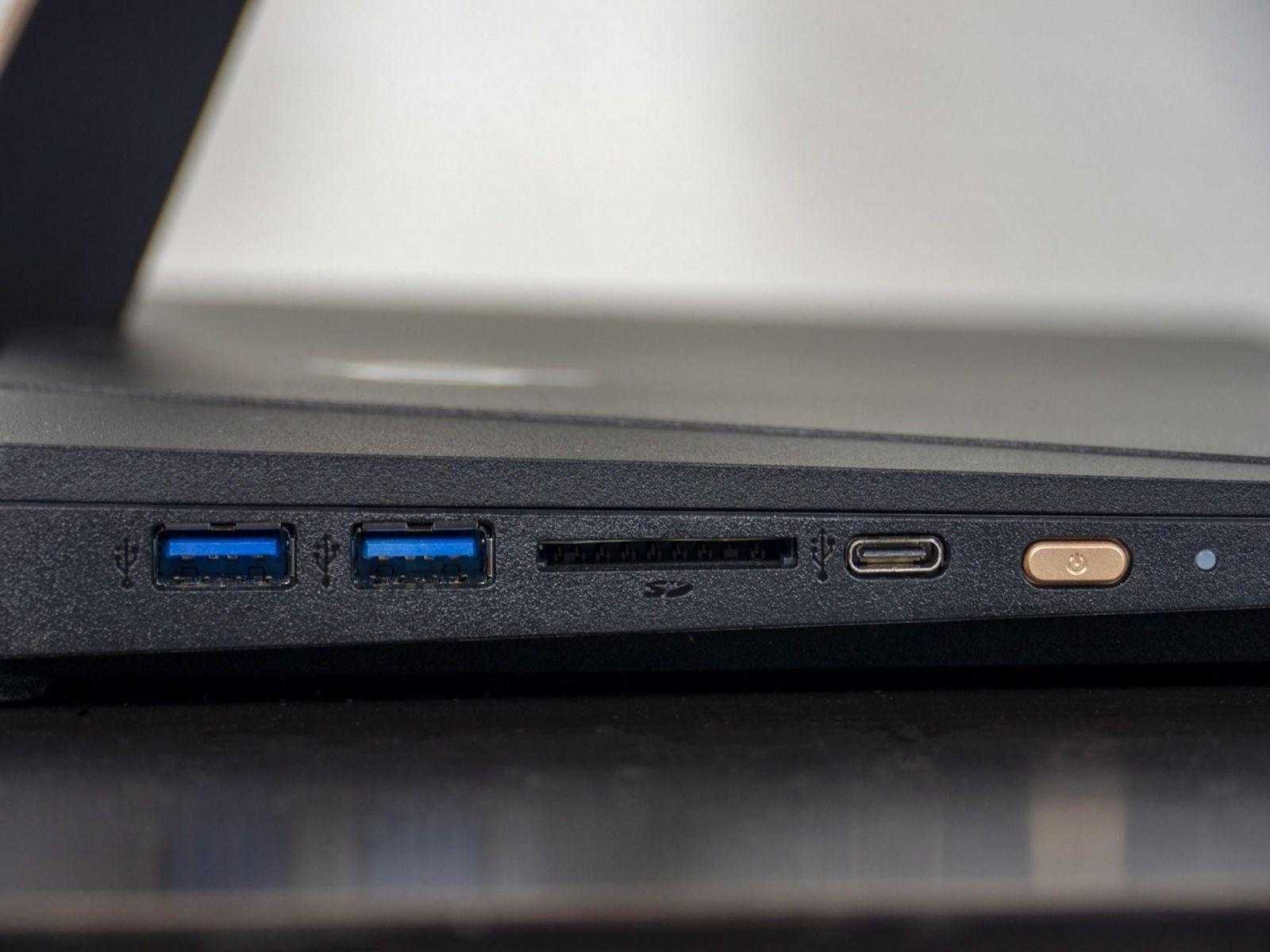 Порты на левой стороне Acer Aspire S24-880 Порты на левой стороне Acer Aspire S24-880