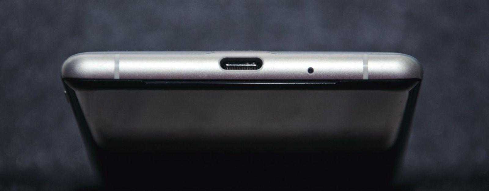 USB-C в смартфонах Sony уже стал традиционным.