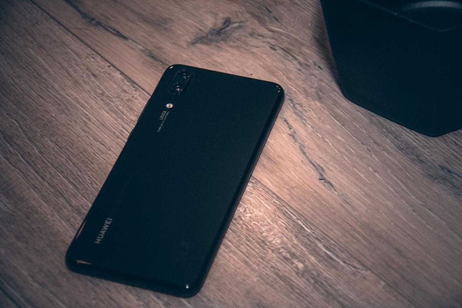 Обзор Huawei P20. Круче только Mate