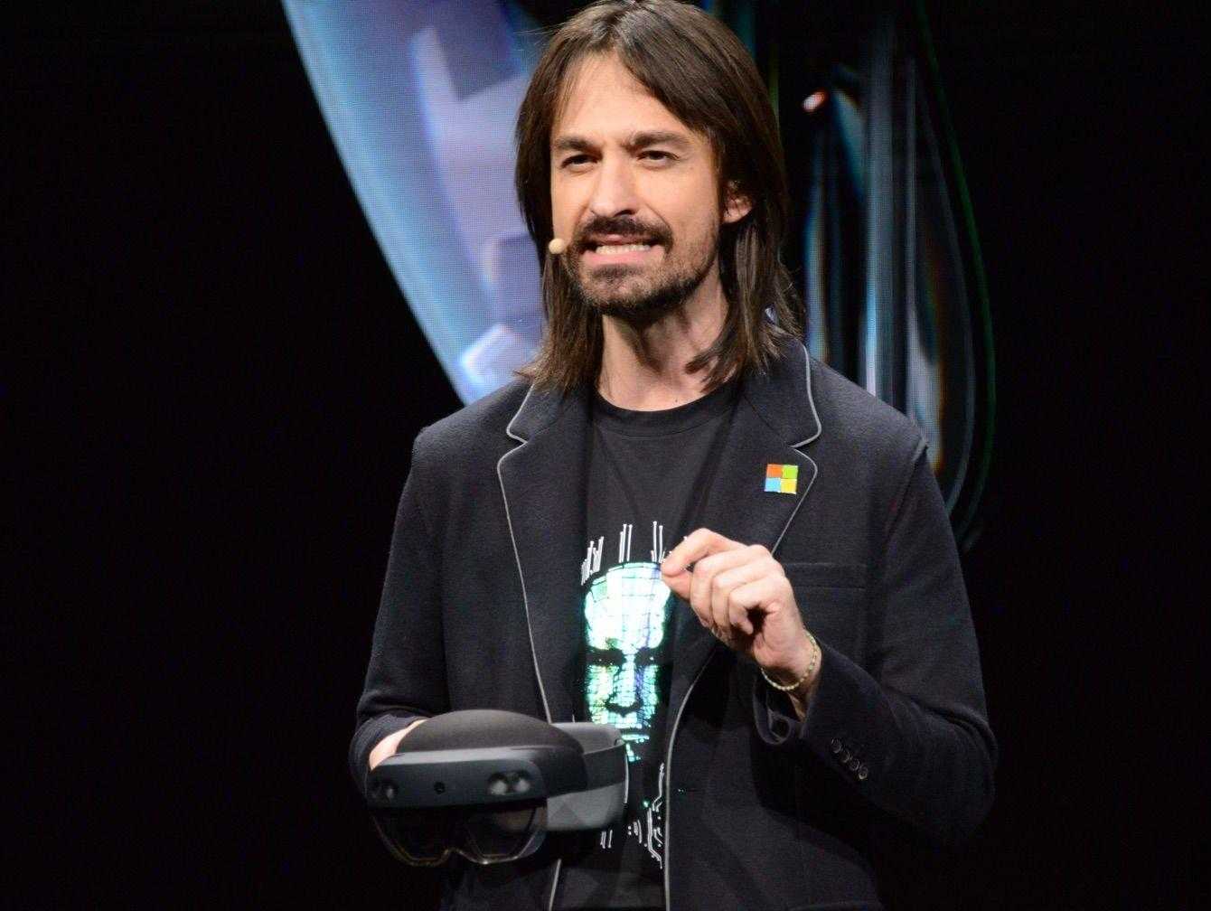 MWC 2019. Microsoft сделала очки смешанной реальности Hololens 2