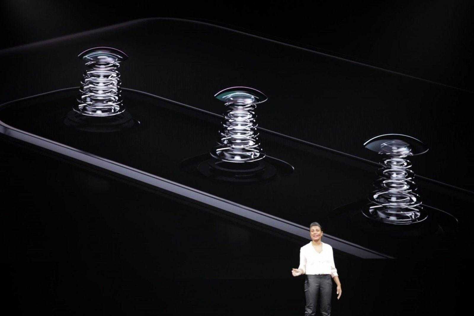 Samsung представил флагманский Galaxy S10+