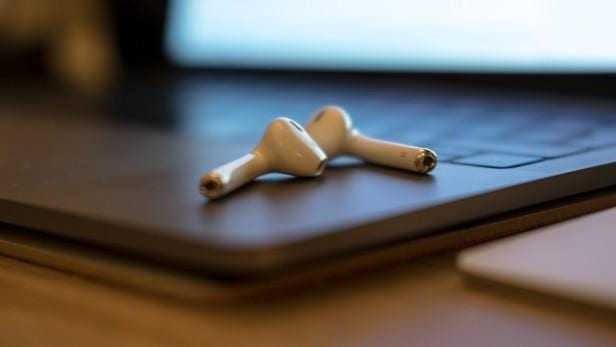 Слухи: AirPods 2 можно будет зарядить за 15 минут Слухи: AirPods 2 можно будет зарядить за 15 минут