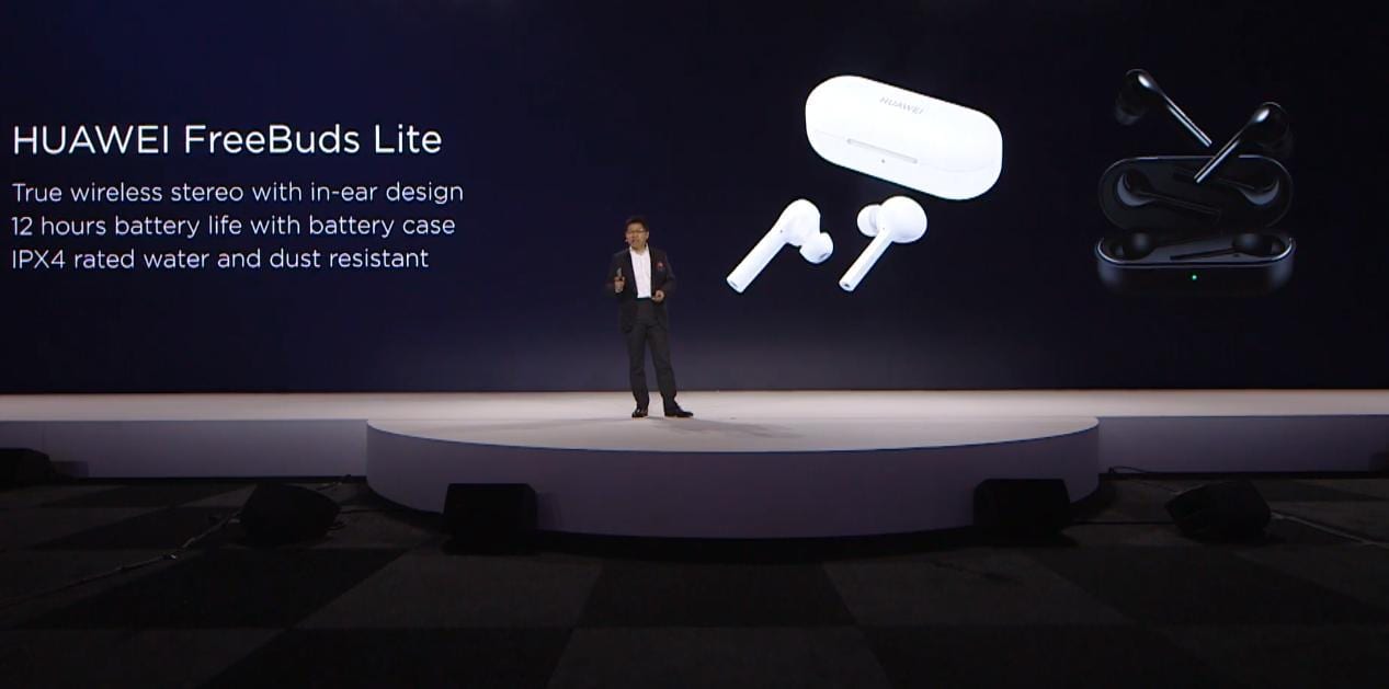 Power Bank, наушники FreeLace, FreeBuds Lite и другие новинки Huawei на презентации в Париже