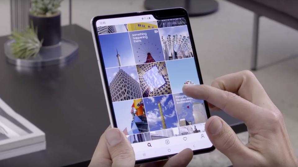 Cлухи: Samsung может поставлять Apple складные дисплеи для будущих iPhone Cлухи: Samsung может поставлять Apple складные дисплеи для будущих iPhone