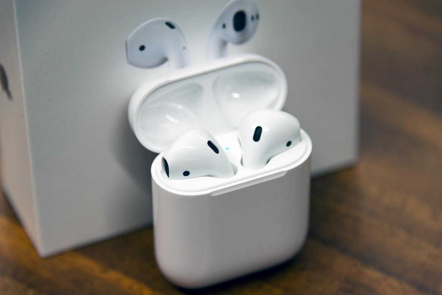 Amazon выпустит наушники, чтобы конкурировать с Apple AirPods Amazon выпустит наушники, чтобы конкурировать с Apple AirPods
