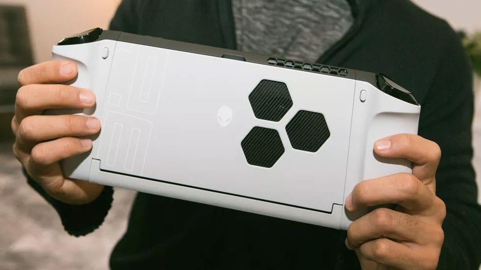 CES 2020. Alienware показала приставку, похожую на Nintendo Switch