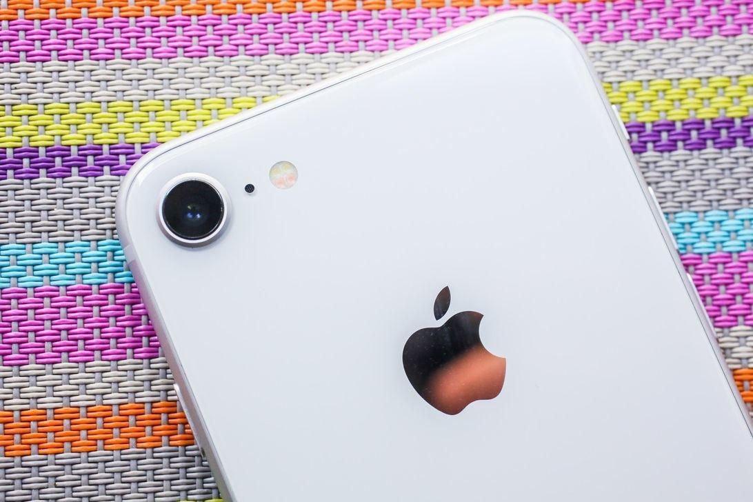 Foxconn возобновляет производство iPhone 9 f705bd20e7b3b4d1b2b5a96bb273b945533b1614 Foxconn возобновляет производство iPhone 9