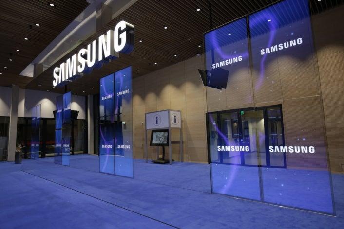 Samsung закрывает все заводы по производству ЖК панелей в этом году Samsung закрывает все заводы по производству ЖК панелей в этом году