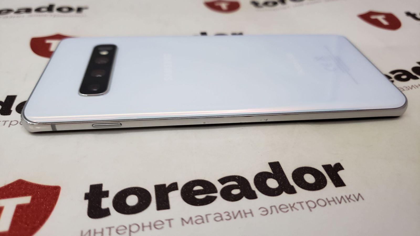 Samsung запустил продажи "керамической" версии смартфона Galaxy S10+ в России