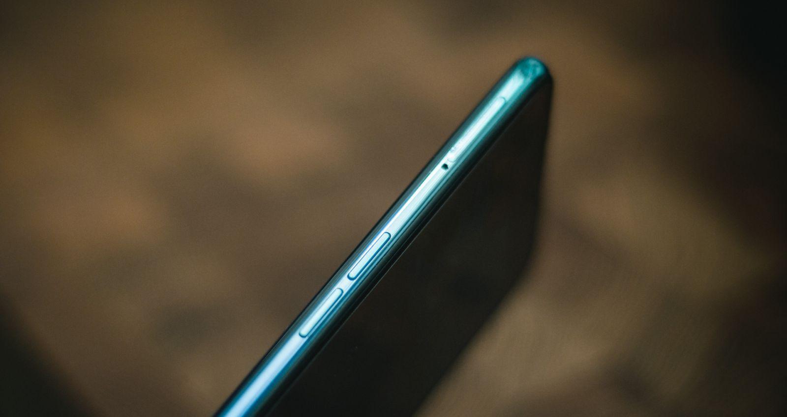 Доступный и красивый. Обзор cмартфона Oppo Reno3