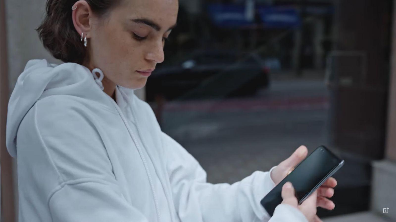 Раскрыт дизайн OnePlus Nord