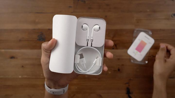 Исходный код iOS 14.2 подтверждает, что iPhone 12 будет без наушников EarPods