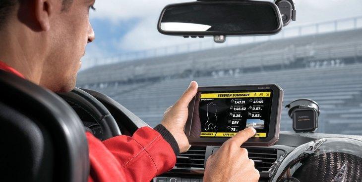 В России компания Garmin выпустила прибор заменяющий тренера в автоспорте