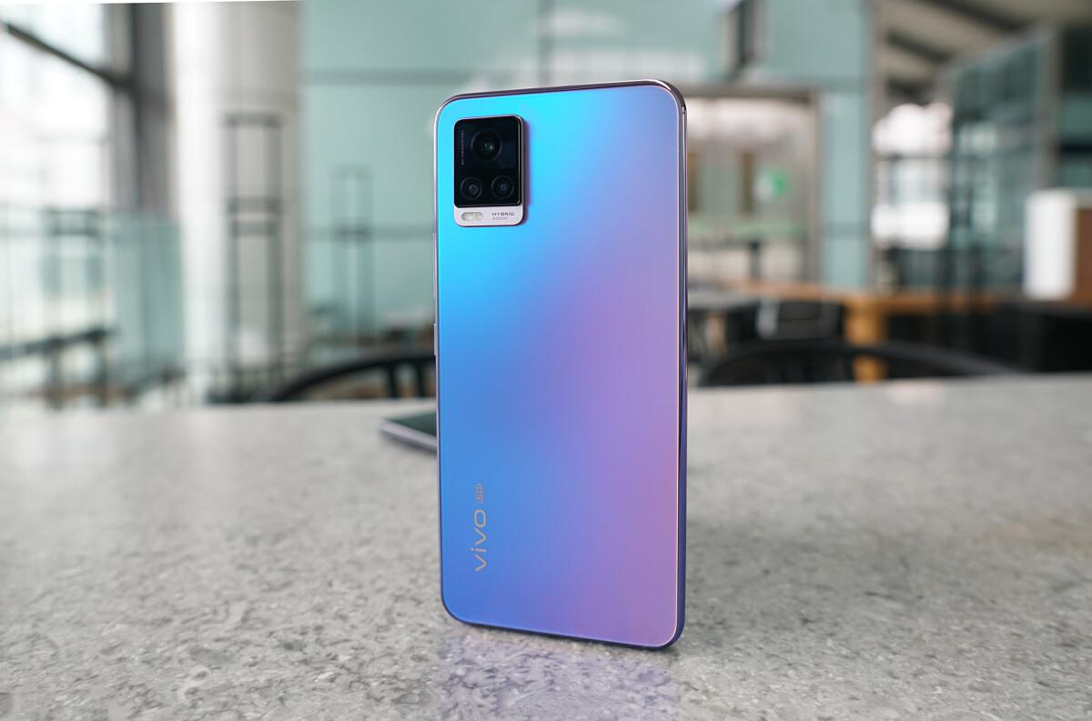 Vivo V20, первый смартфон на Android 11, поступает в продажу Vivo V20, первый смартфон на Android 11, поступает в продажу