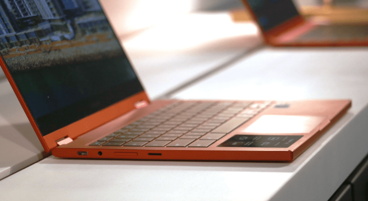 Samsung представила первый в мире Chromebook с экраном QLED (q93 301a0d3b1572f383b8fcf0817b1c704ea3b5e5c5e428cf390d49f64d5fad7bef)