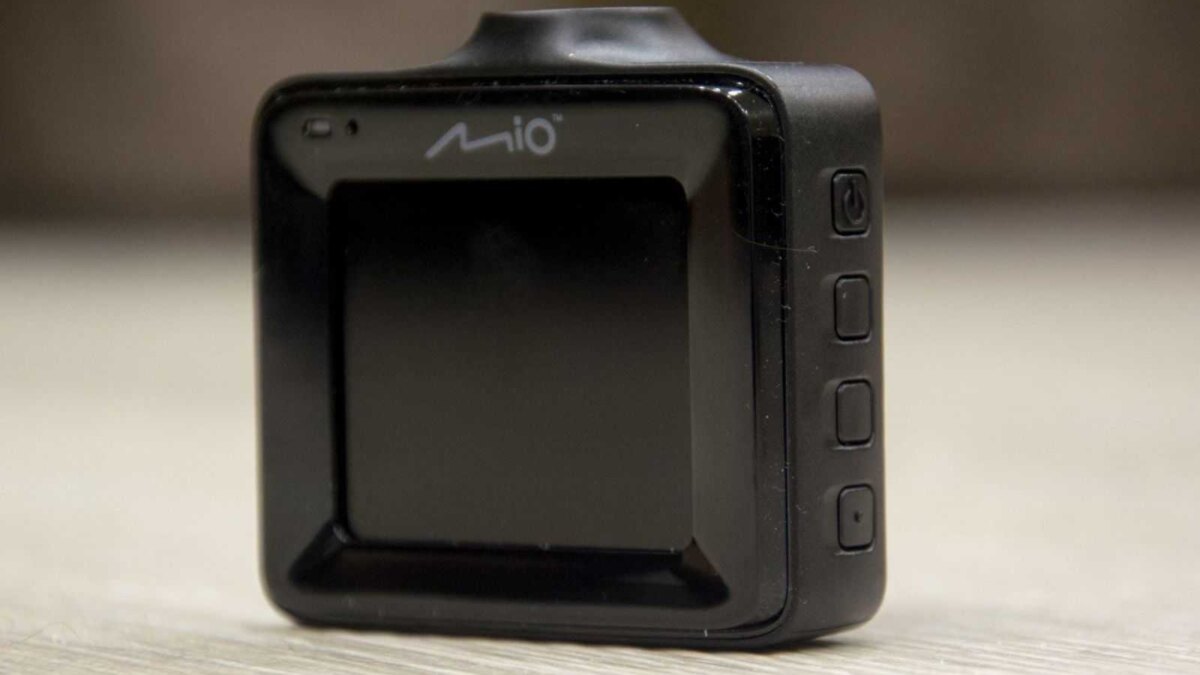 Маленький помощник. Обзор регистратора Mio MiVue C325 14 DSC 1824 1