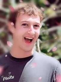 11 людей из IT-сферы в приложении Meitu 8 cf2017 01 22 19 49 33