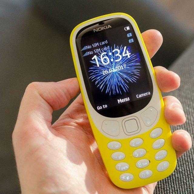 MWC 2017. Nokia 3310 возвращается в новом облике (C5mvnLSVAAAyGp6)