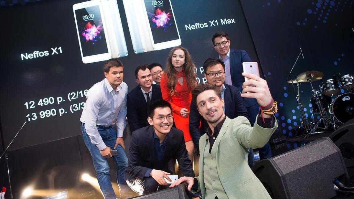 Neffos X1 at Four Seasons Moscow 9