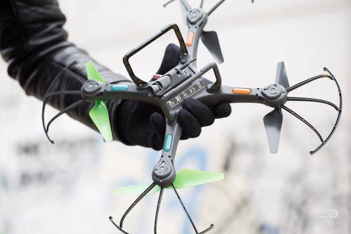 ARCHOS начинает продажи своего первого квадрокоптера в России 4 Archos Drone 011