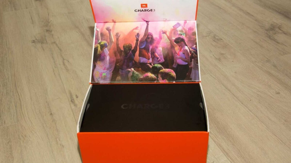 Слушай — заряжай. Обзор портативной колонки JBL Charge 3 16 DSC 2235