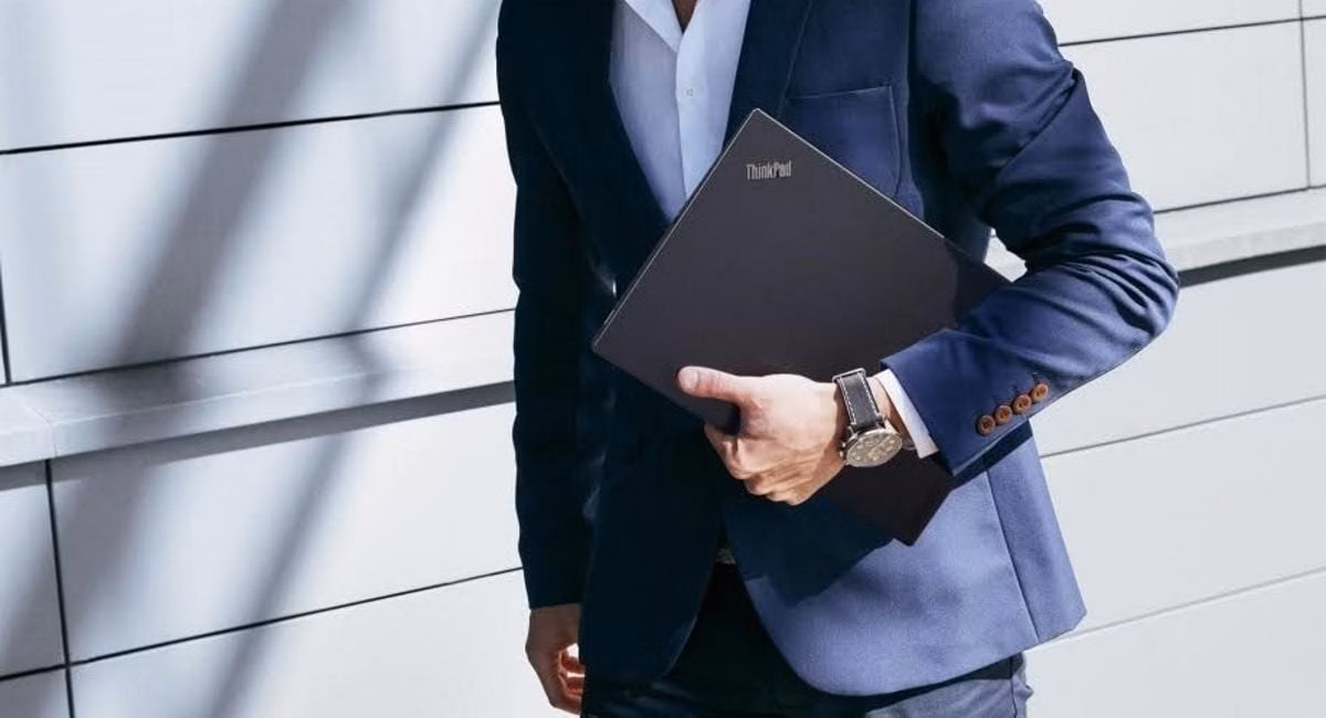 Самый тонкий ультрабук Lenovo ThinkPad X1 Carbon официально в СНГ 1 Lenovo ThinkPad X1 Carbon 4